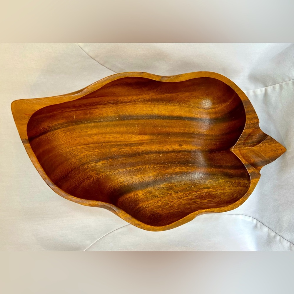 Carved Monkey Pod Wooden Leaf Shaped Bowl Vintage